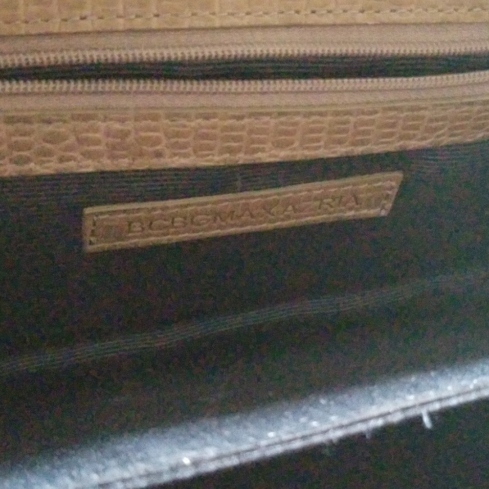 Purse - Picture 2 of 4